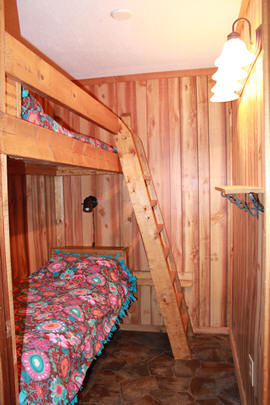 Mountain Cabin Bunk beds